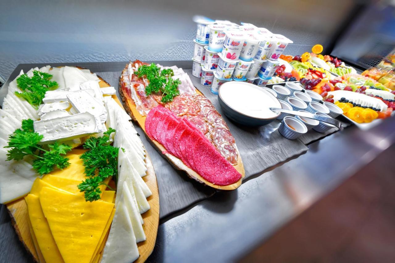 Aqua Suites ปูแอร์โตเดลคาร์เมน ภายนอก รูปภาพ