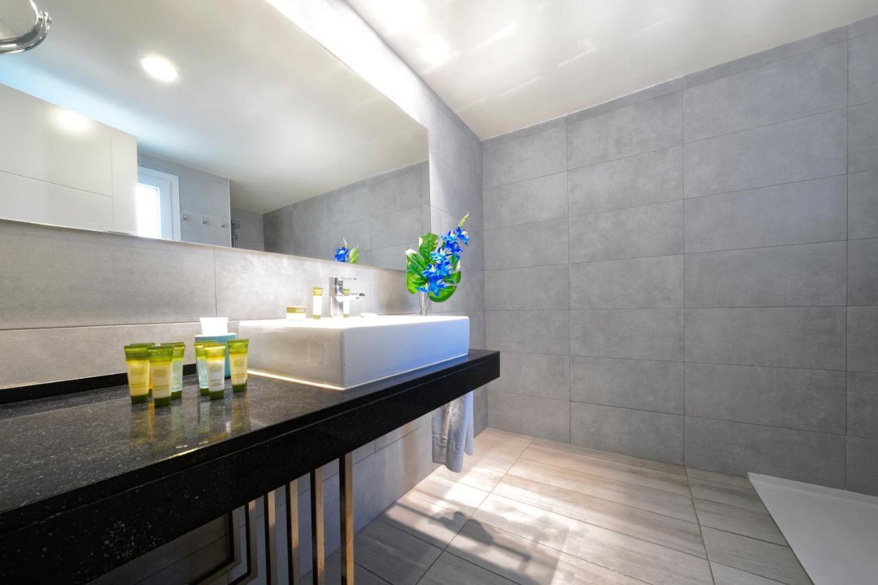 Aqua Suites ปูแอร์โตเดลคาร์เมน ภายนอก รูปภาพ
