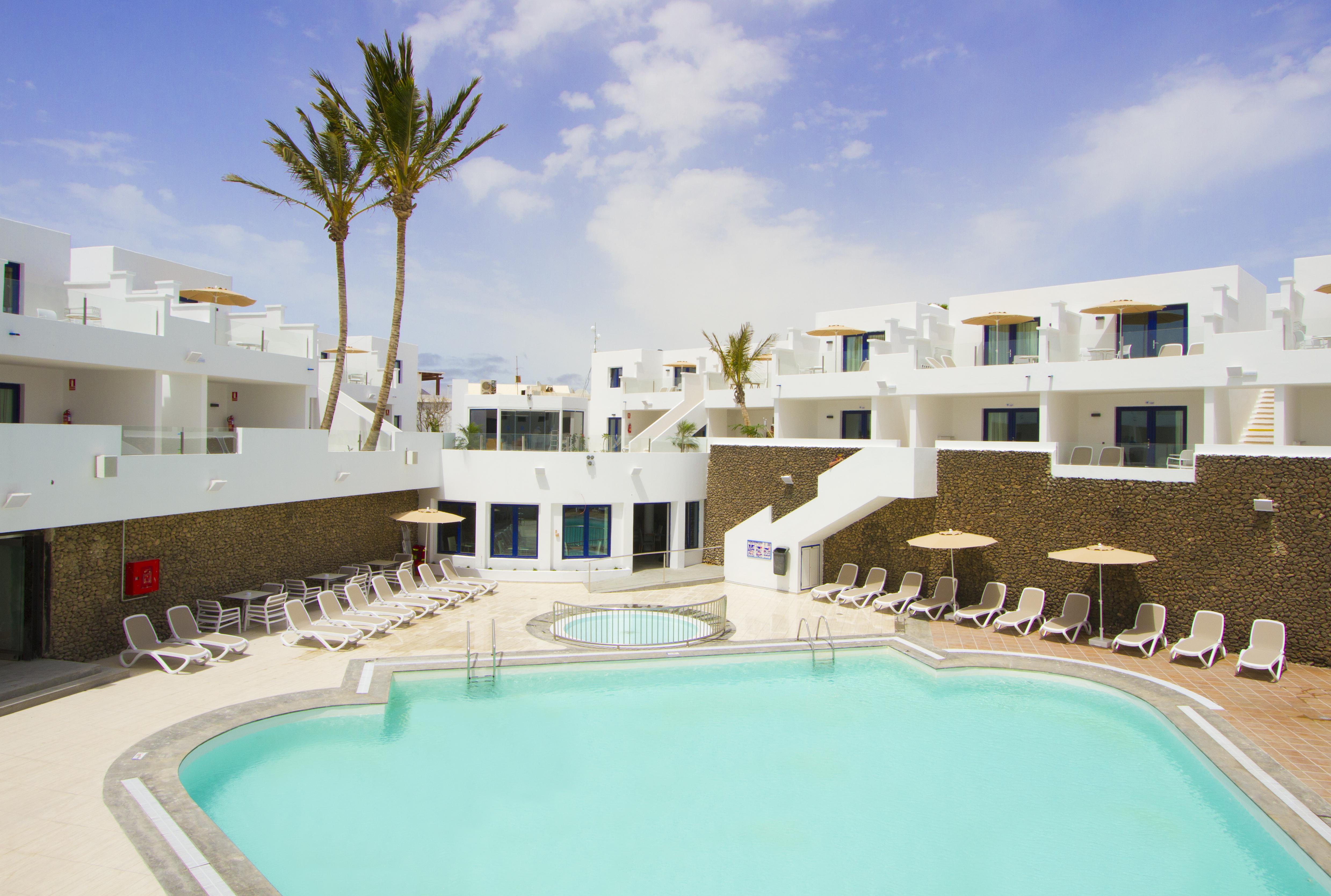 Aqua Suites ปูแอร์โตเดลคาร์เมน ภายนอก รูปภาพ